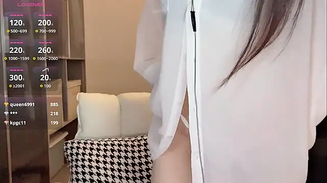 Xixi-mm online show from June 16, 2026, 4:53 pm