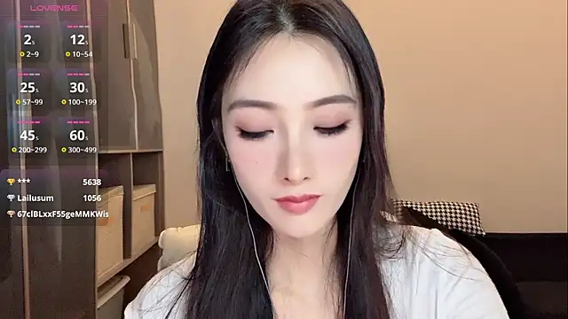 Xixi-mm online show from June 18, 2026, 9:19 pm