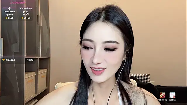 Xixi-mm online show from July 12, 2026, 1:57 pm