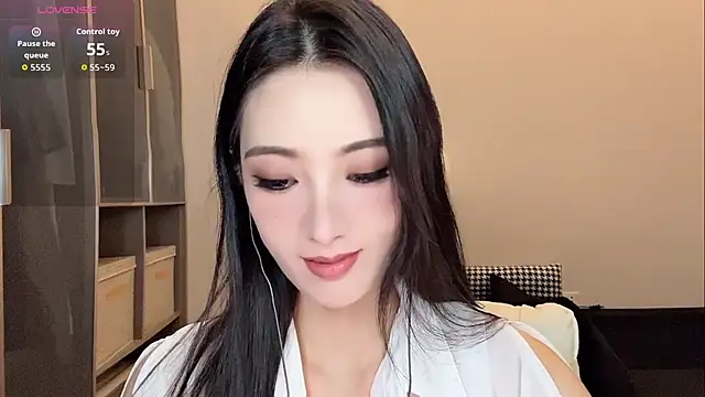 Xixi-mm online show from July 13, 2026, 12:41 pm