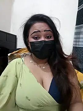 Snapshot of anonna7804 chatting on May 13, 2026, 6:38 pm anonna7804 online show from May 13, 2026, 6:38 pm