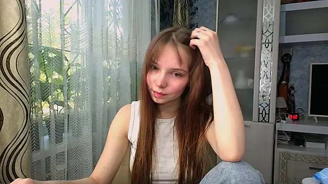 Snapshot of Princess_Mira chatting on May 18, 2026, 2:23 pm Princess Mira online show from May 18, 2026, 2:23 pm