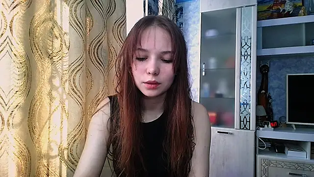 Snapshot of Princess_Mira chatting on June 14, 2026, 10:39 am Princess Mira online show from June 14, 2026, 10:39 am