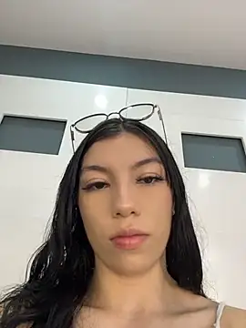 Maddison Foxxx online show from July 27, 2026, 12:56 pm