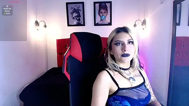 Snapshot of aliceinflames chatting on May 4, 2026, 8:05 pm aliceinflames online show from May 4, 2026, 8:05 pm