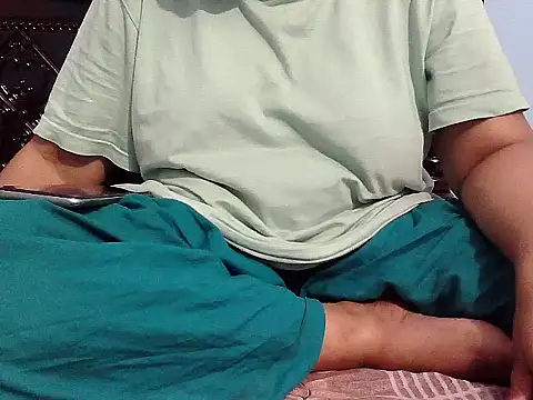 Snapshot of Chubbygirl_Tisha chatting on May 25, 2026, 9:10 pm Chubbygirl Tisha online show from May 25, 2026, 9:10 pm