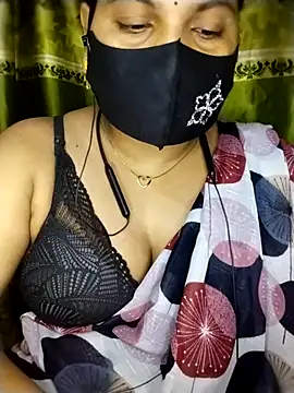 Snapshot of Sila_Vabi9 chatting on May 25, 2026, 8:37 pm Sila Vabi9 online show from May 25, 2026, 8:37 pm