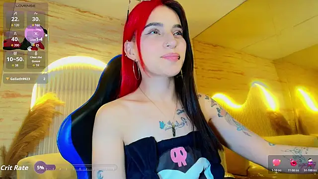 Snapshot of Moon_Red_r chatting on May 31, 2026, 6:09 pm Moon Red r online show from May 31, 2026, 6:09 pm