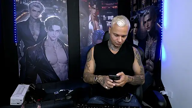 Snapshot of damian_becker chatting on May 30, 2026, 3:58 am damian becker online show from May 30, 2026, 3:58 am