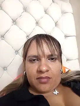 bibyCute online show from April 19, 2026, 8:24 am