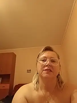 I amVeronicle online show from June 10, 2026, 8:30 pm