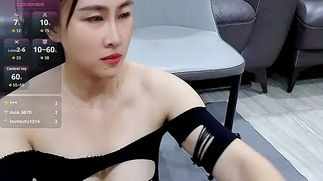 Yanzi-66 online show from May 27, 2026, 2:03 pm