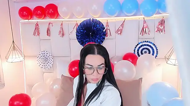 DannaPerea online show from July 5, 2026, 12:17 am