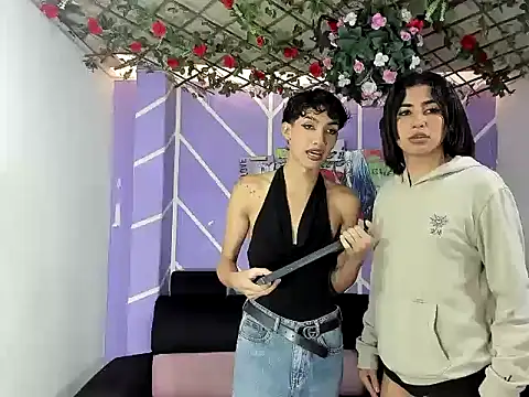 DAHNE HOT  online show from June 7, 2026, 1:37 pm