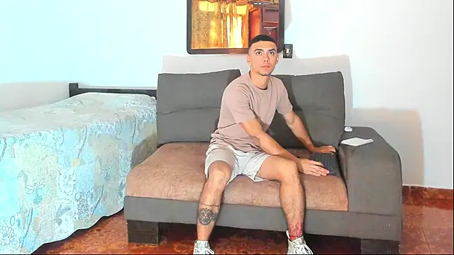 Teo Rave online show from May 4, 2026, 5:31 pm