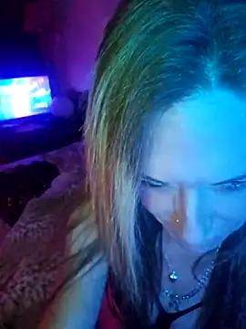 Snapshot of LillyXLust chatting on May 18, 2026, 7:47 am LillyXLust online show from May 18, 2026, 7:47 am