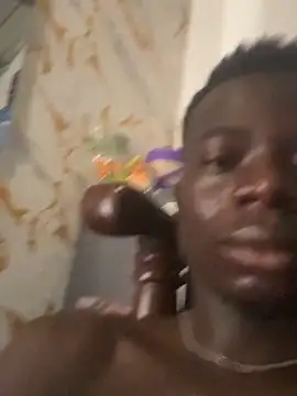 Lhommemasquer12 online show from April 19, 2026, 11:09 am