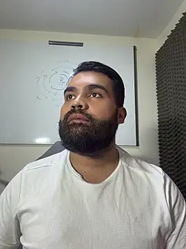 LucaLaurent online show from April 22, 2026, 2:36 am