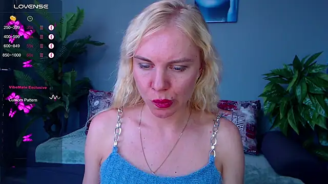 Snapshot of FromRussia chatting on July 9, 2026, 6:06 am FromRussia online show from July 9, 2026, 6:06 am