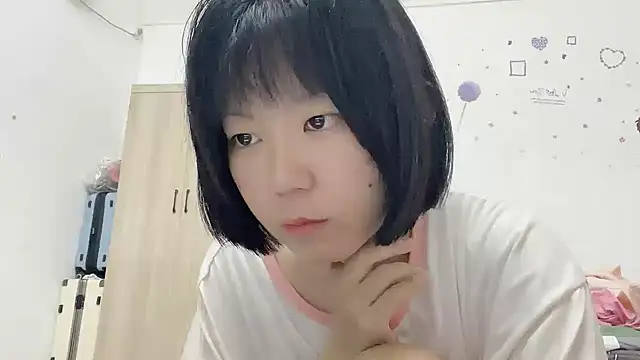 Belle-LL online show from May 7, 2026, 3:28 pm