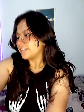 Snapshot of _Juno chatting on May 27, 2026, 4:37 pm Juno online show from May 27, 2026, 4:37 pm