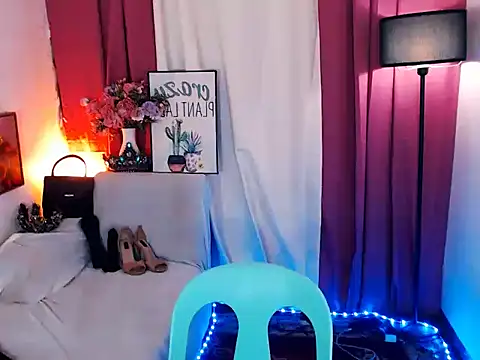 SWEETBELLA69 online show from July 28, 2026, 4:39 pm
