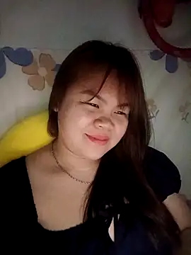 Snapshot of Truxcy1 chatting on May 10, 2026, 1:33 am Truxcy1 online show from May 10, 2026, 1:33 am