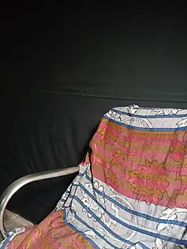 Desi girl766 online show from May 18, 2026, 7:31 pm