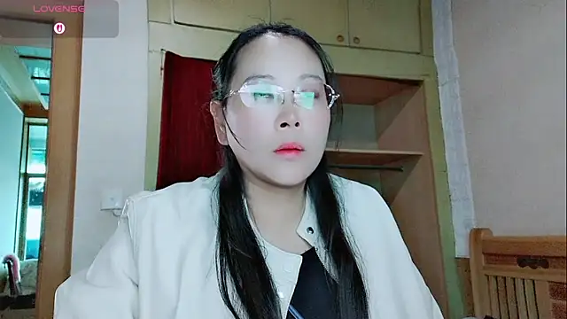 lymm78 online show from April 28, 2026, 11:54 pm