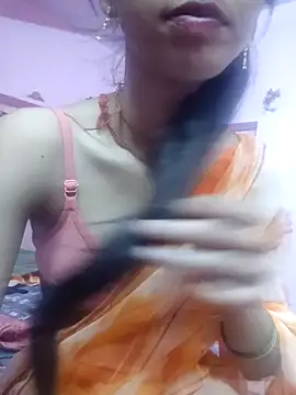 Snapshot of Vidhya_Balan143 chatting on June 10, 2026, 10:52 pm Vidhya Balan143 online show from June 10, 2026, 10:52 pm