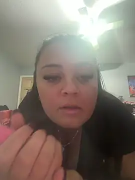 Snapshot of Laurenrose_x chatting on May 31, 2026, 8:54 pm Laurenrose x online show from May 31, 2026, 8:54 pm