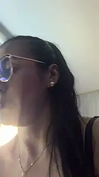 Snapshot of Laia_Hills chatting on May 20, 2026, 2:12 pm Laia Hills online show from May 20, 2026, 2:12 pm