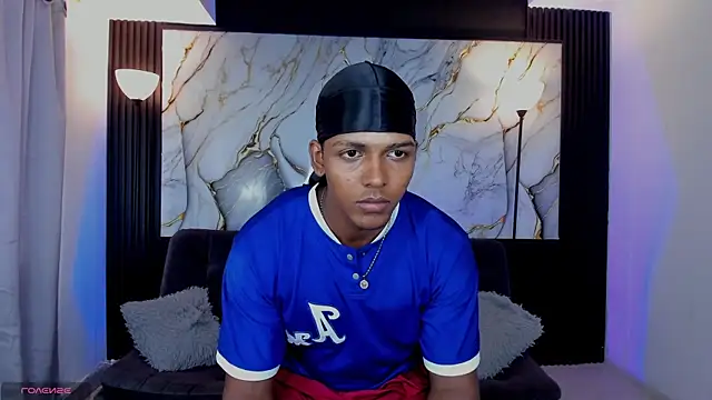 zoriel bigcock online show from May 2, 2026, 6:13 pm