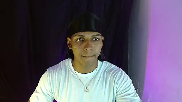 zoriel bigcock online show from May 8, 2026, 6:24 pm
