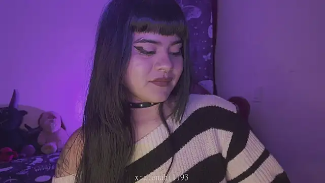 Snapshot of atena_hill_ chatting on May 7, 2026, 10:04 pm atena hill online show from May 7, 2026, 10:04 pm