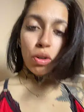 Zoecamilaok online show from April 29, 2026, 2:15 am