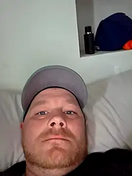 4u2nv123 online show from April 26, 2026, 5:54 pm