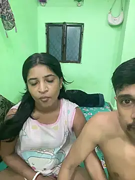 Snapshot of hot-couple-0 chatting on July 5, 2026, 5:03 am hot-couple-0 online show from July 5, 2026, 5:03 am