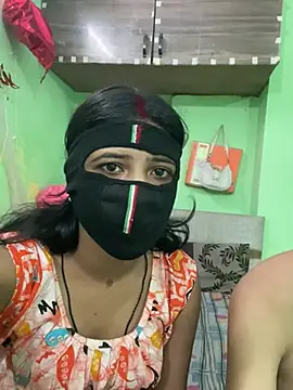 Snapshot of hot-couple-0 chatting on July 26, 2026, 8:43 am hot-couple-0 online show from July 26, 2026, 8:43 am