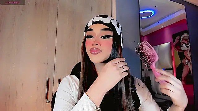 Camila Vasquezz1 online show from July 4, 2026, 11:27 am