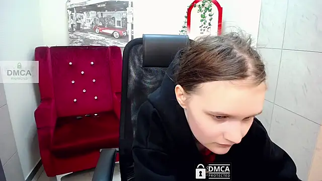 Snapshot of _donnaSia_ chatting on May 1, 2026, 6:18 am donnaSia online show from May 1, 2026, 6:18 am