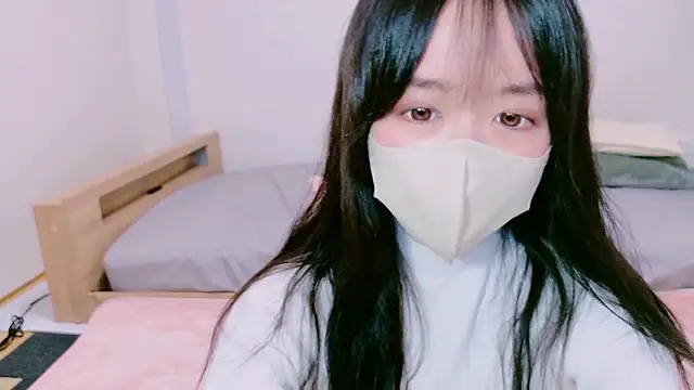 mayu chan  online show from April 23, 2026, 1:24 pm