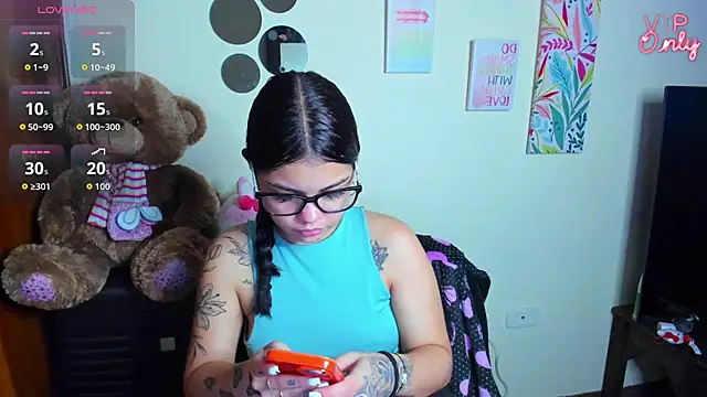 Snapshot of angelina_77 chatting on May 18, 2026, 2:56 pm angelina 77 online show from May 18, 2026, 2:56 pm