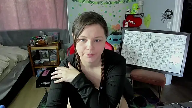 Snapshot of DelilaFields2 chatting on May 1, 2026, 5:28 pm DelilaFields2 online show from May 1, 2026, 5:28 pm