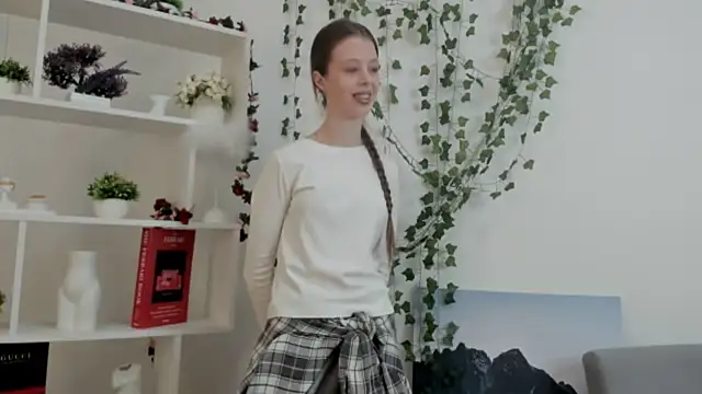 JoellenMadnick online show from April 24, 2026, 3:20 am