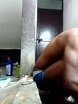 Snapshot of hot_boy_27_ chatting on April 29, 2026, 1:37 pm hot boy 27 online show from April 29, 2026, 1:37 pm