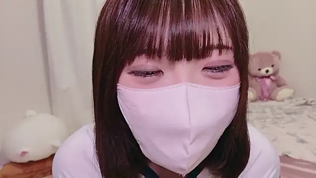 hiyo0001 online show from May 25, 2026, 4:02 pm