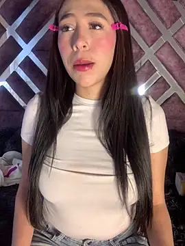 Ferrari Pinkk online show from April 22, 2026, 7:48 pm