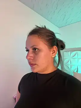 Ivonny Goldie online show from July 19, 2026, 10:02 pm