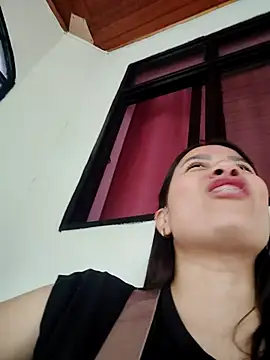 Snapshot of Nicol_Alvarez1 chatting on April 24, 2026, 8:33 pm Nicol Alvarez1 online show from April 24, 2026, 8:33 pm